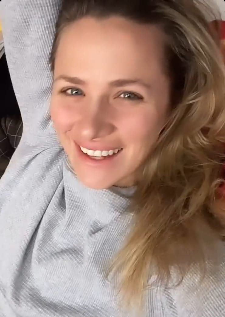 Shantel VanSanten