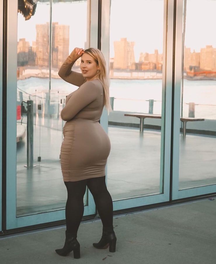 Sophie Turner (Plus Size)