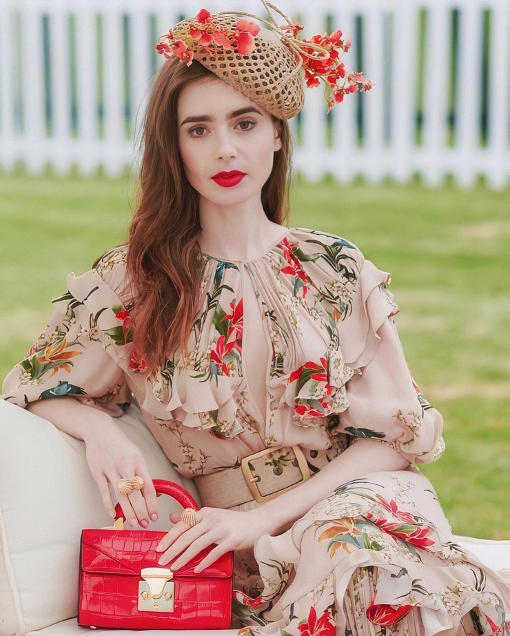 Lily Collins