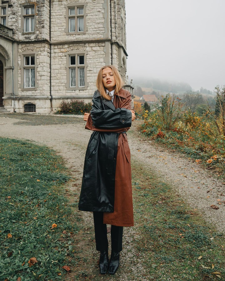 Zoë Pastelle Holthuizen