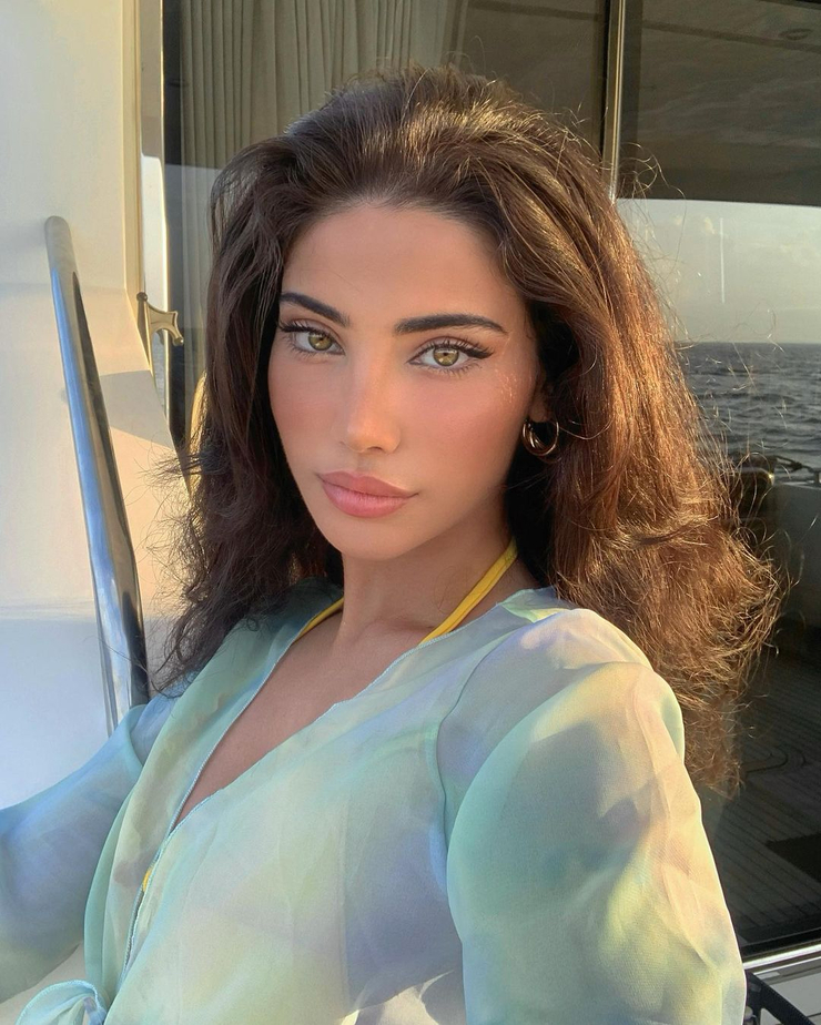 Negin Ghalavand Negin Ghalavand