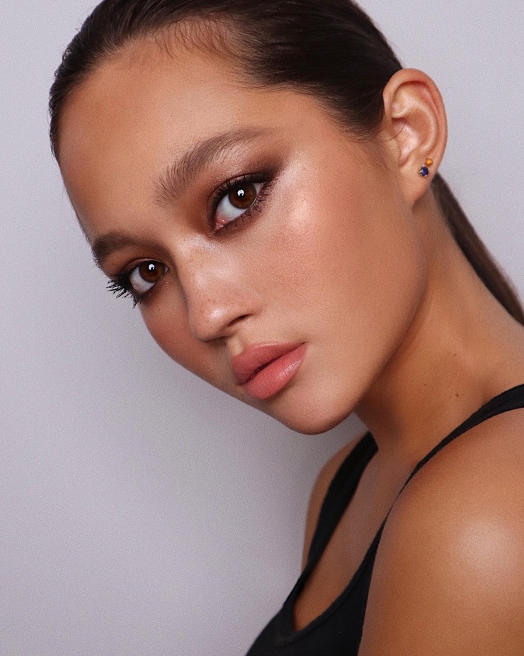 Lily Chee Lily Chee