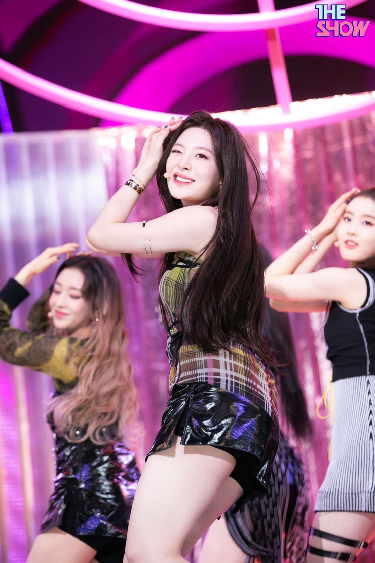 Seeun (STAYC)