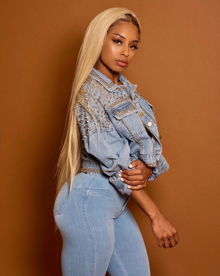 Qimmah Russo picture(04)