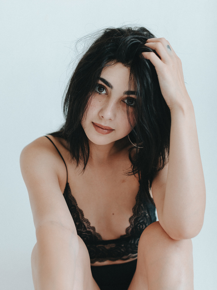 Alexa Mansour Alexa Mansour