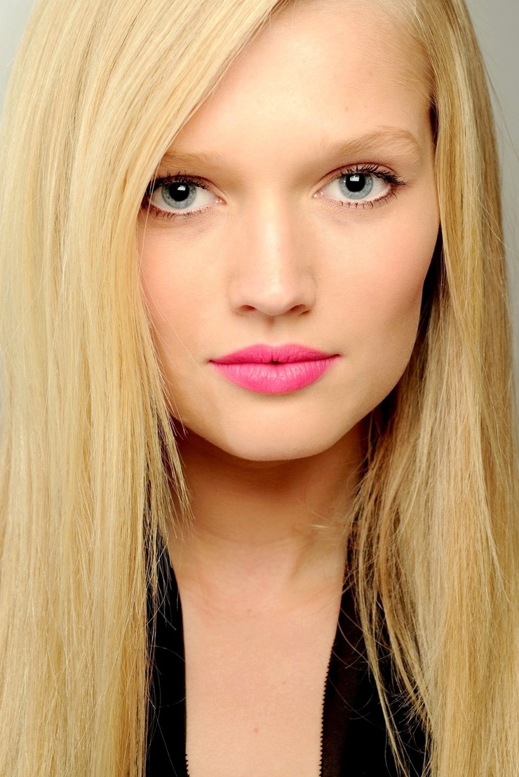 Toni Garrn Toni Garrn
