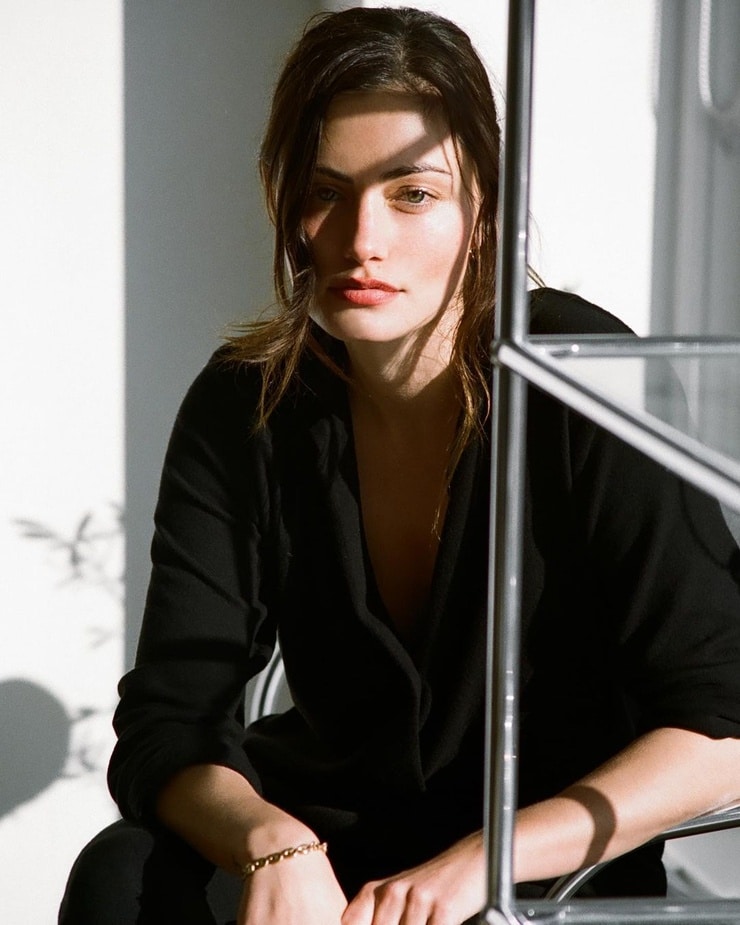 Phoebe Tonkin