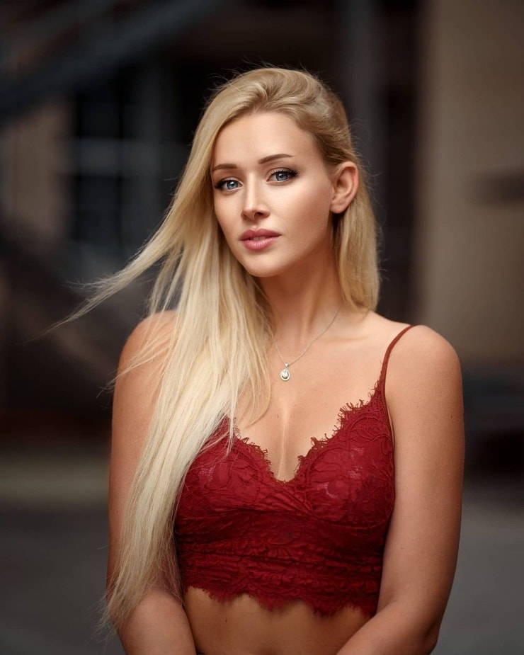 Nicole Deliah Nicole Deliah