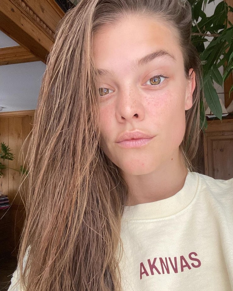 Nina Agdal Image