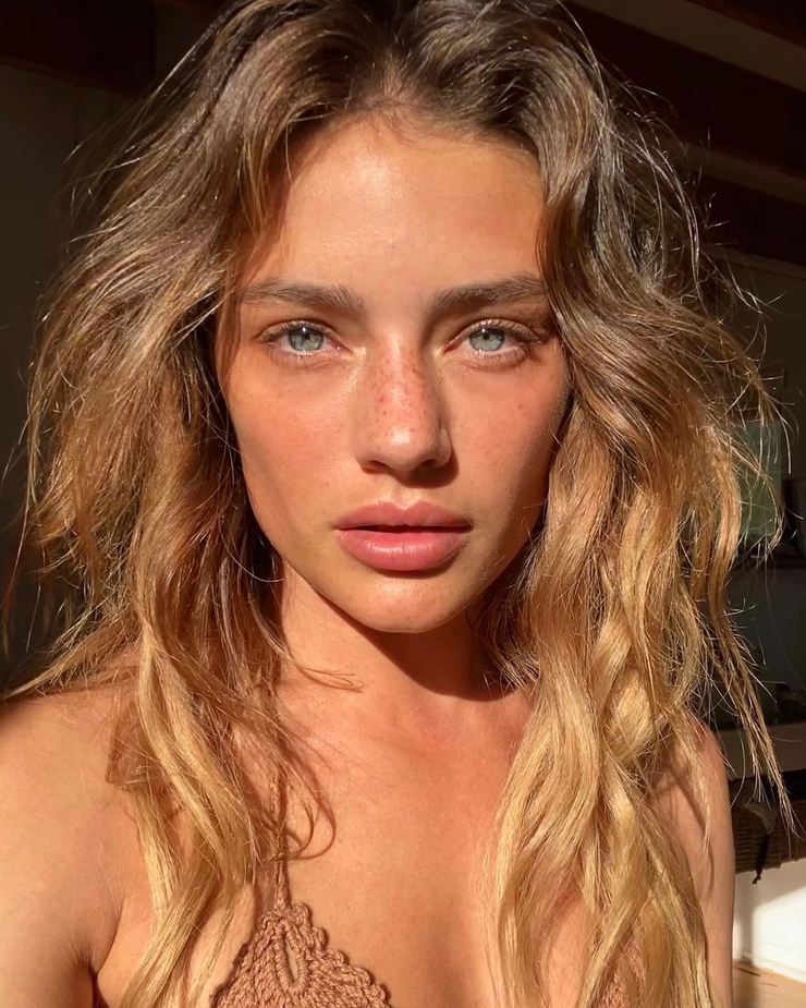 Jessica Lee Buchanan Jessica Lee Buchanan