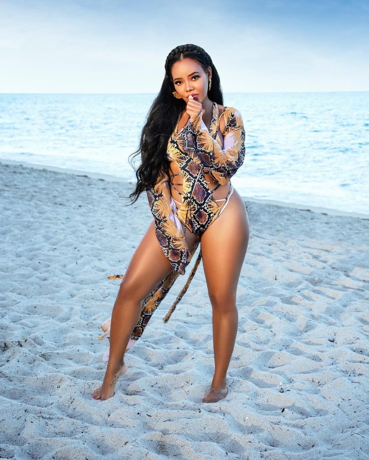 Angela Simmons