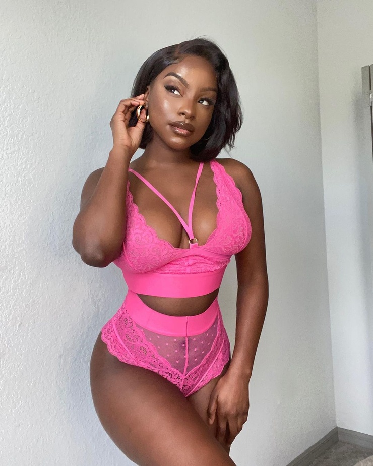 Savannah Perkins