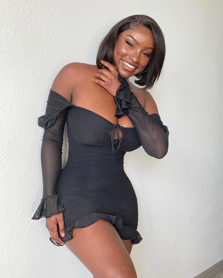 Savannah Perkins Savannah Perkins