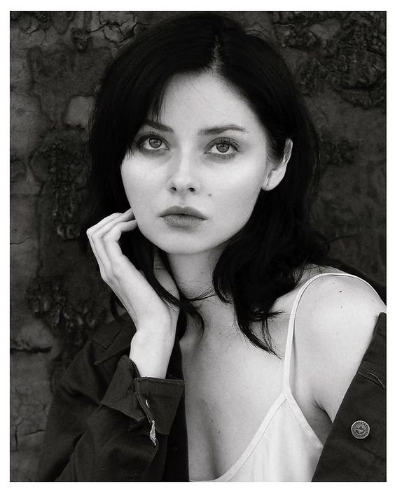Alina Lee