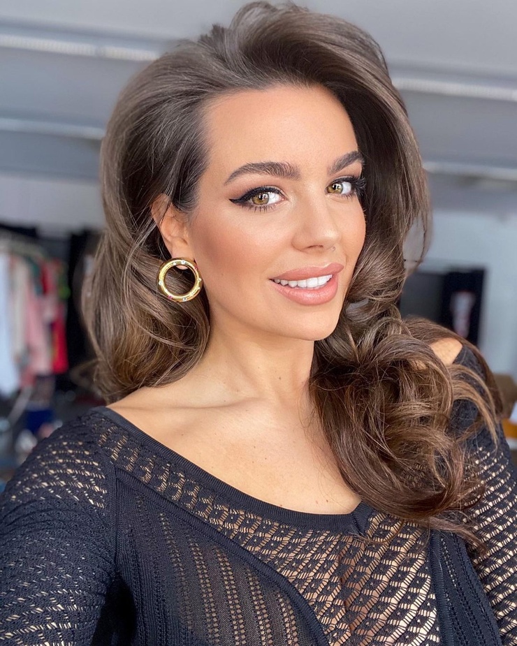 Nadine Mirada Nadine Mirada