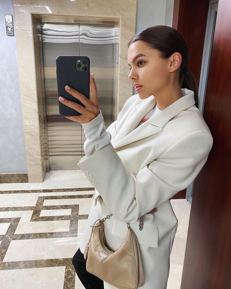 Viki Odintcova Viki Odintcova