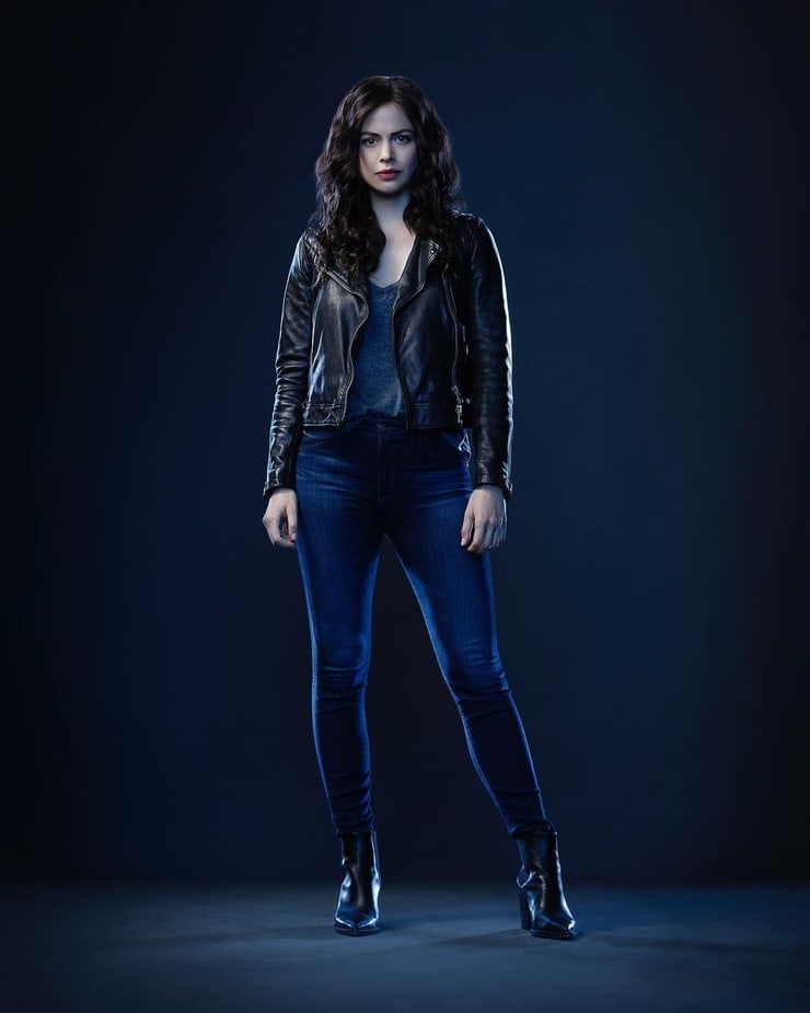 Donna Troy (Conor Leslie)