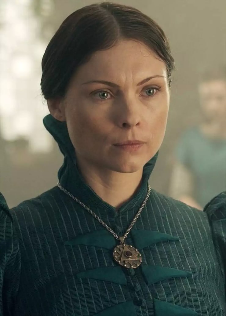 Tissaia de Vries (MyAnna Buring)