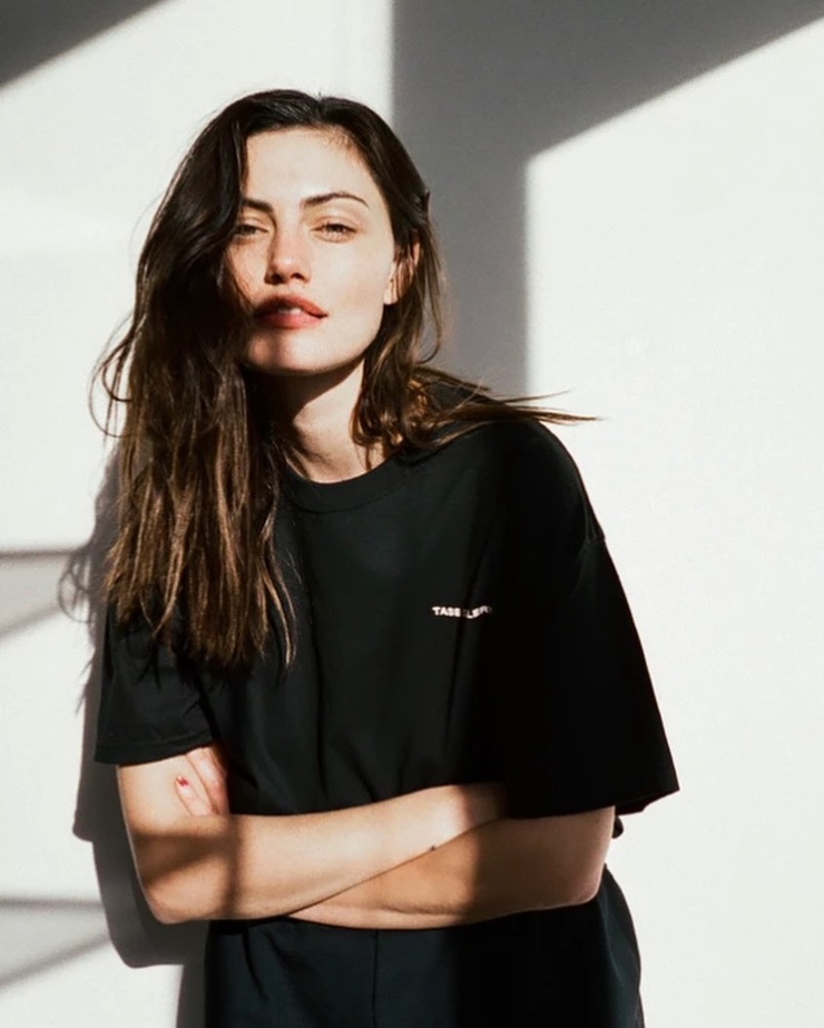 Phoebe Tonkin