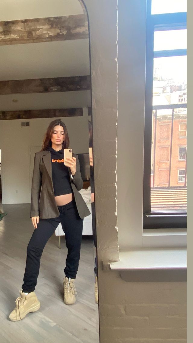 Emily Ratajkowski