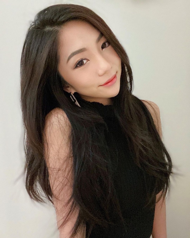 Sara Choi Sara Choi