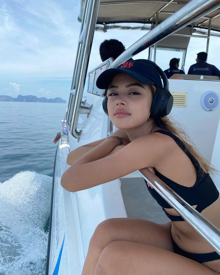 Lily Maymac