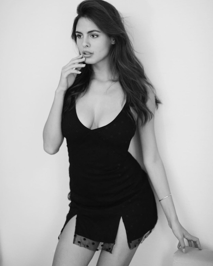 Bojana Krsmanovic Bojana Krsmanovic