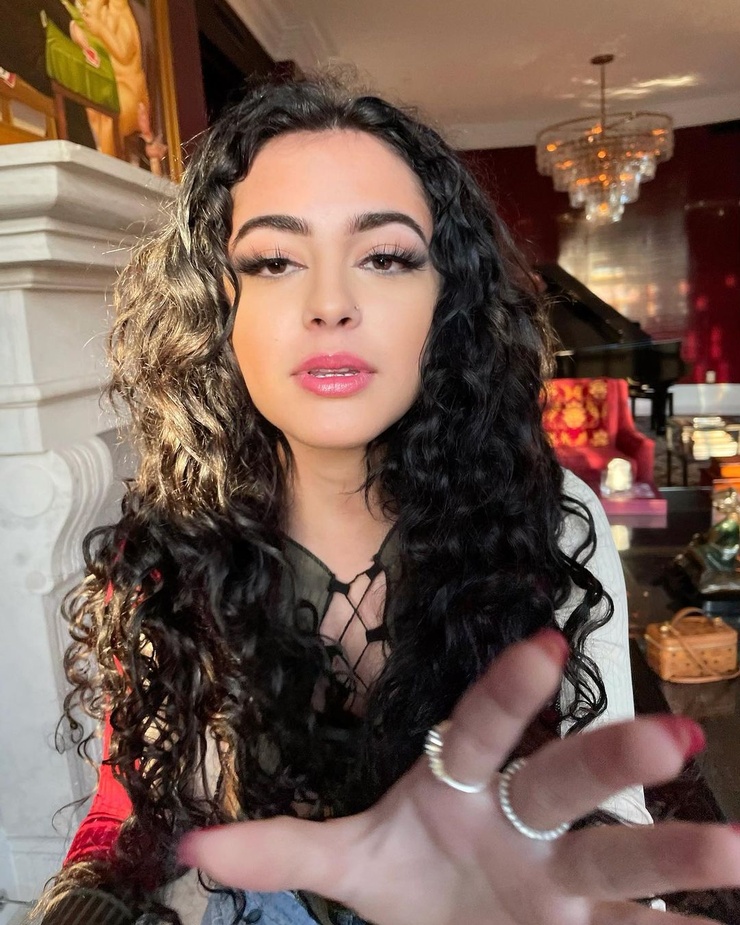 Malu Trevejo image(02)