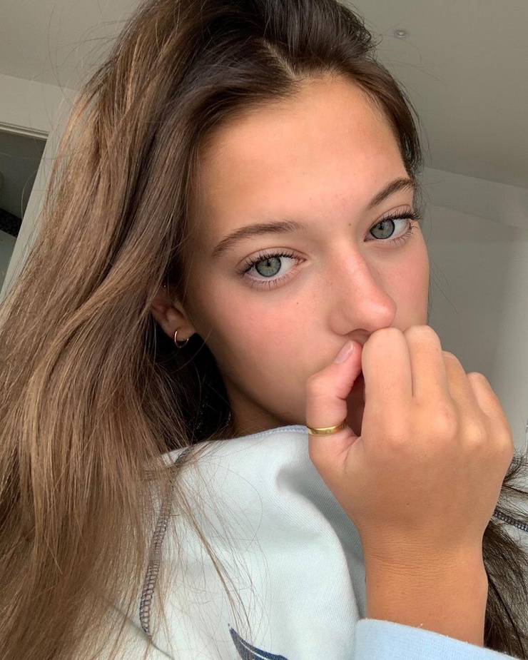 taya brooks