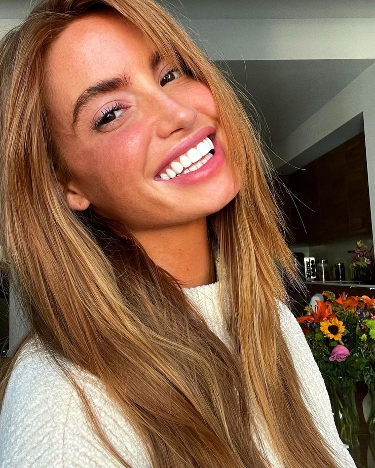 Haley Kalil Haley Kalil