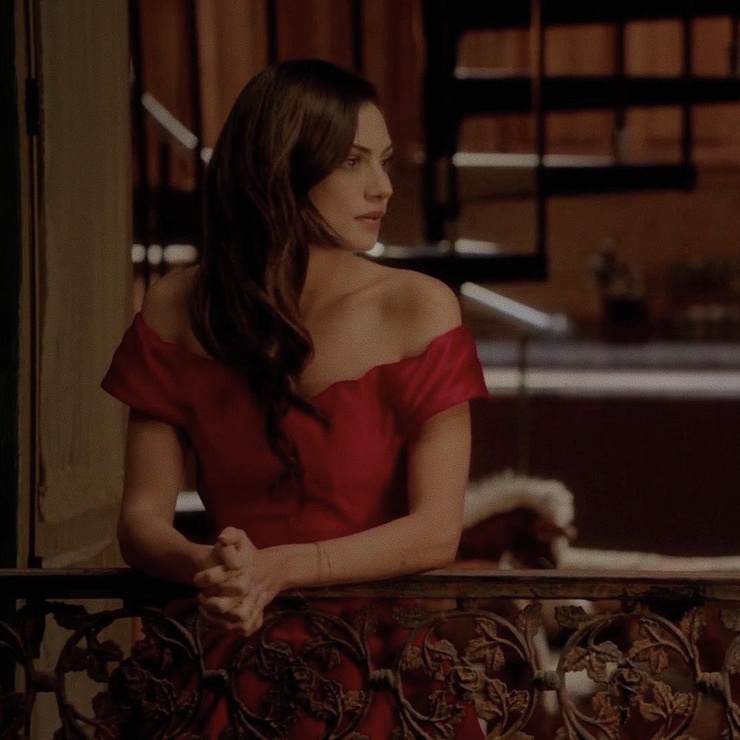 Phoebe Tonkin