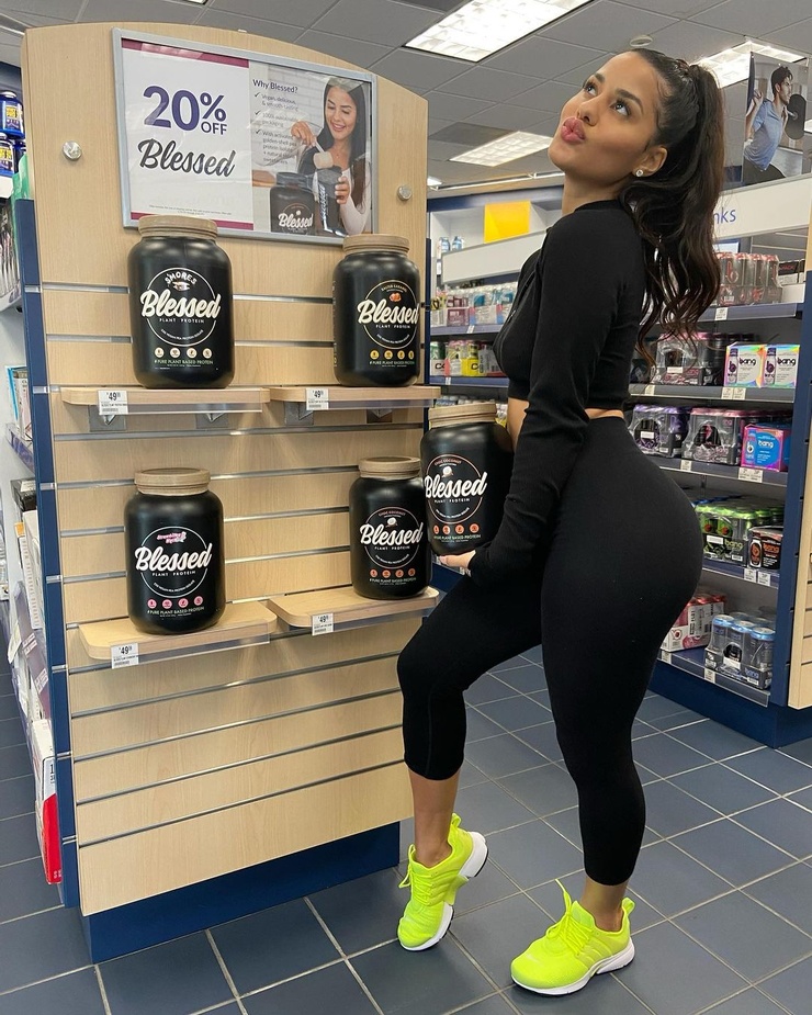 Katya Elise Henry