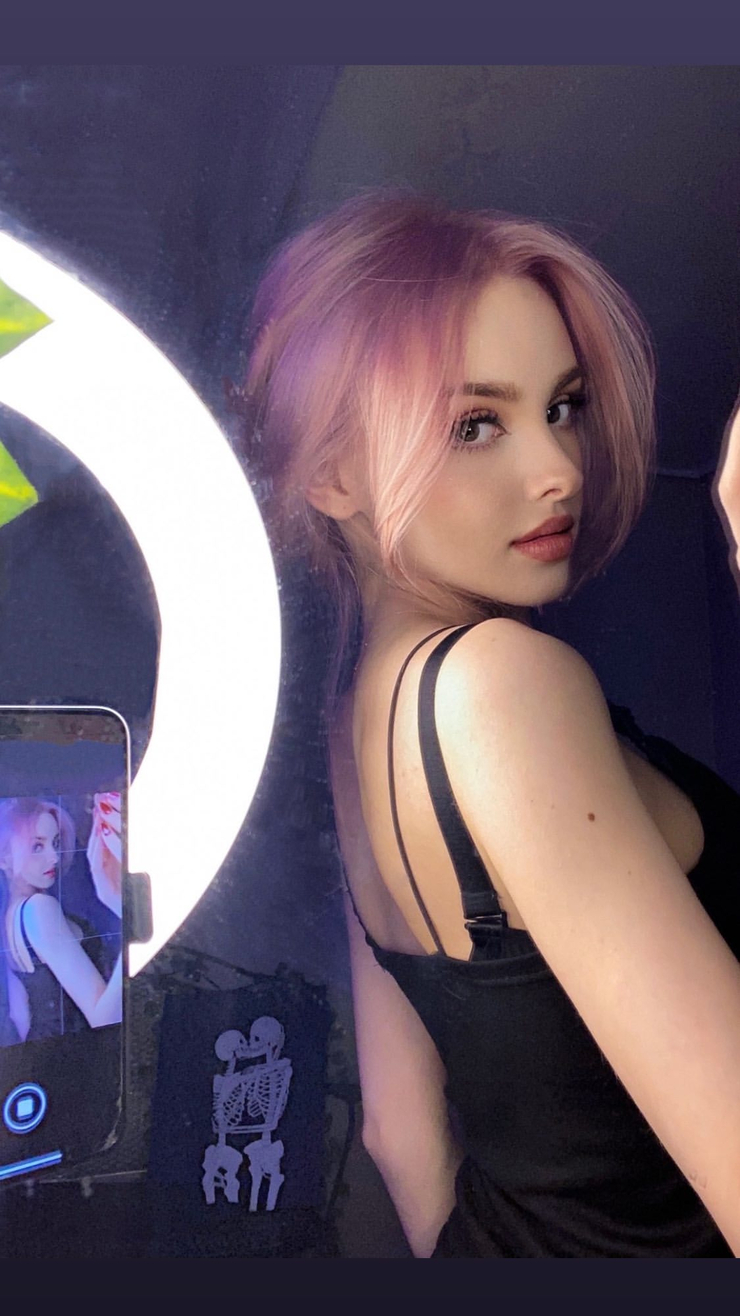 Elina Karimova Elina Karimova