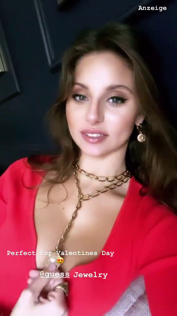 Carina Zavline Carina Zavline