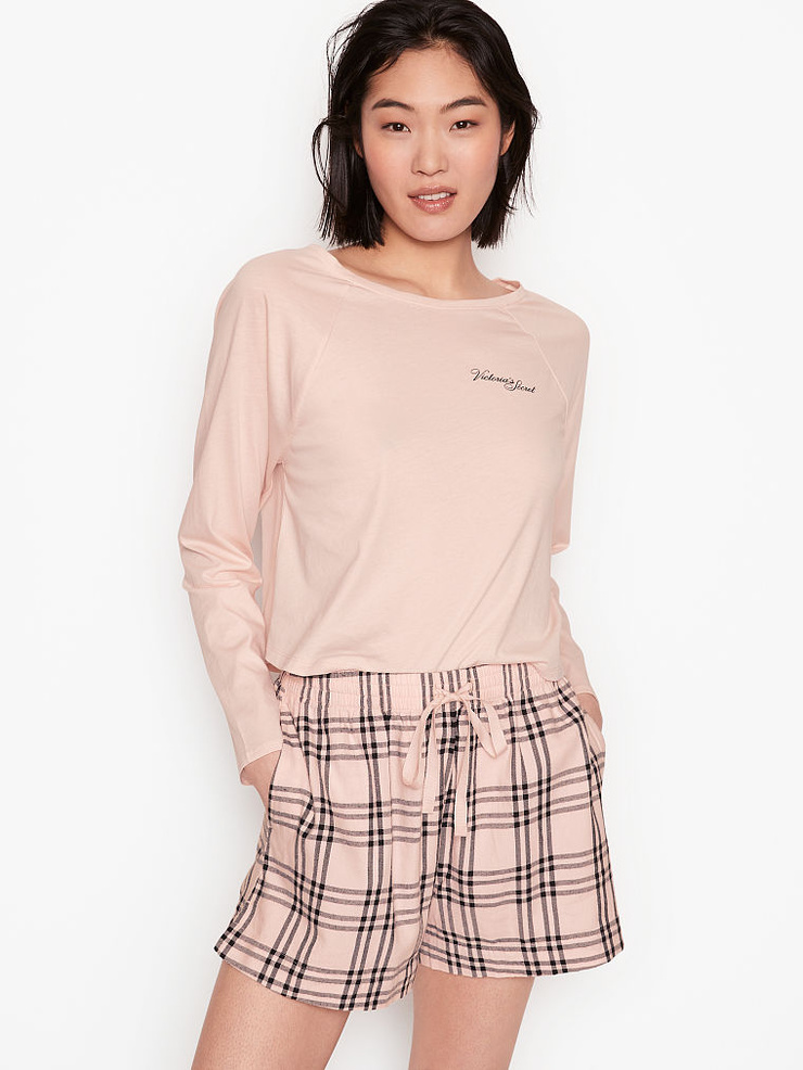 Chiharu Okunugi Chiharu Okunugi
