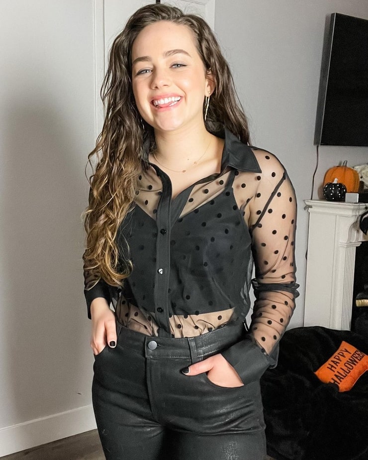 Mary Mouser