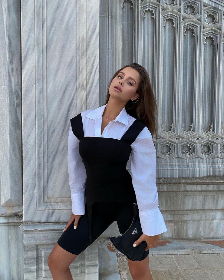 Masha Lobanova