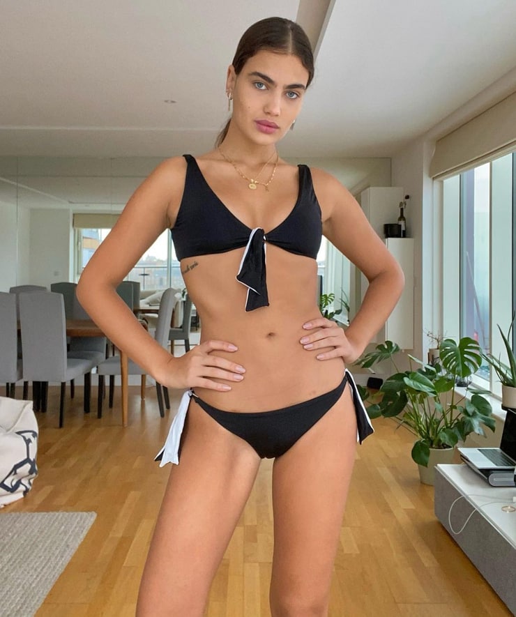 Alana Felisberto Alana Felisberto