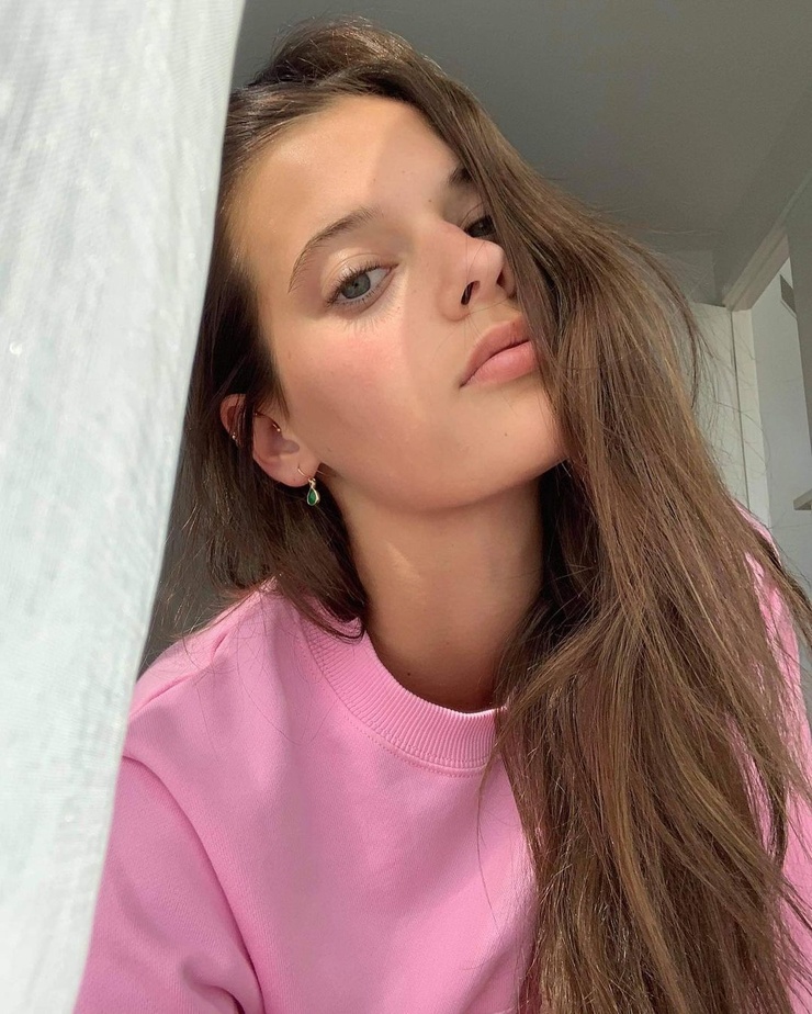 taya brooks