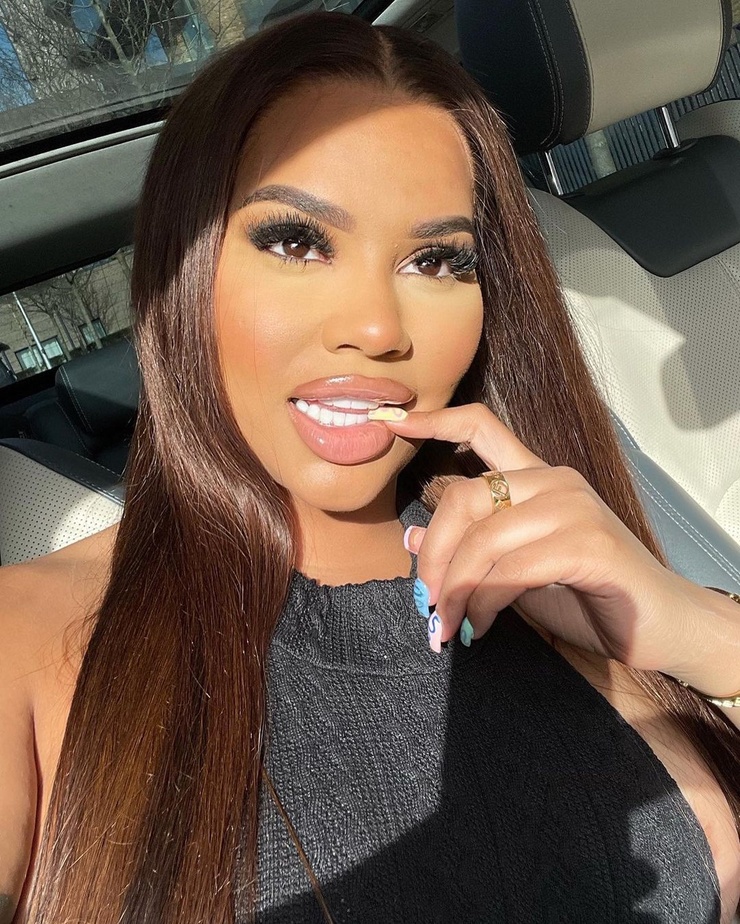 Lateysha Grace image