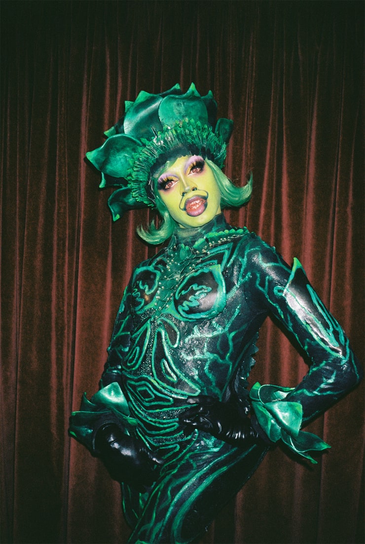 Yvie Oddly