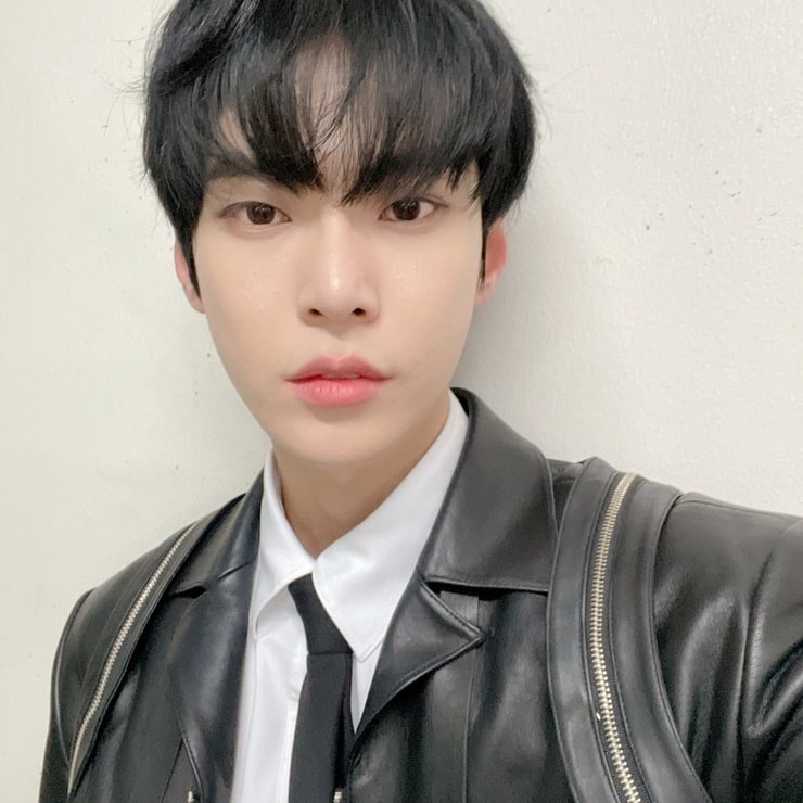 Picture of Doyoung