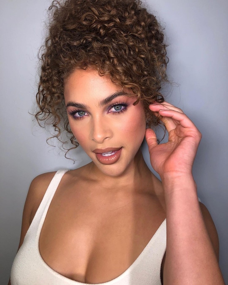 Camila Kendra