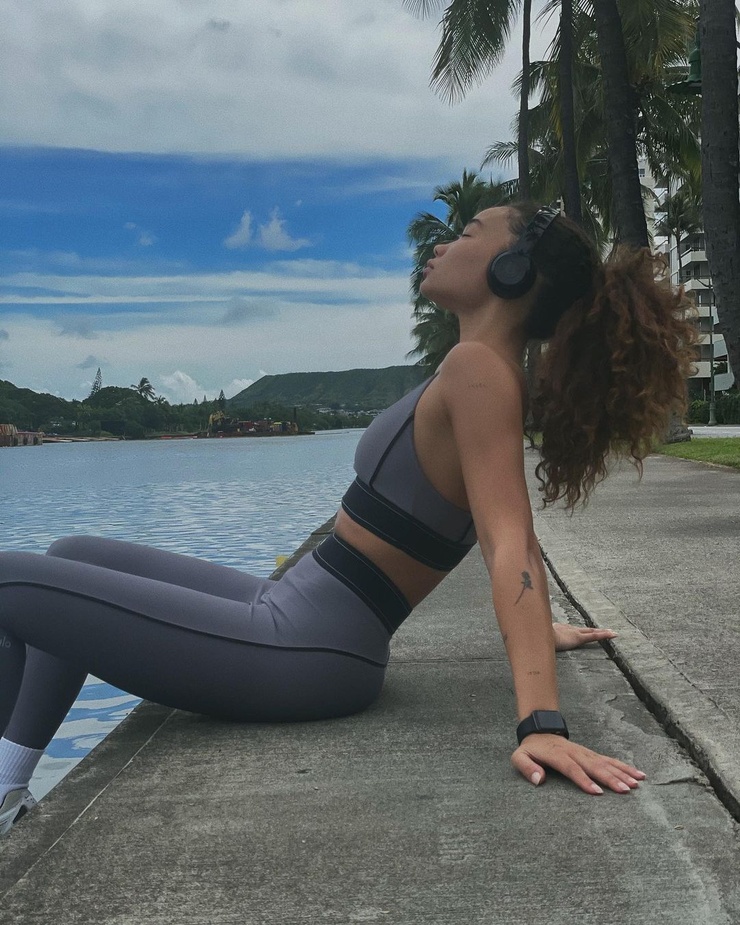 Ashley Moore (2)