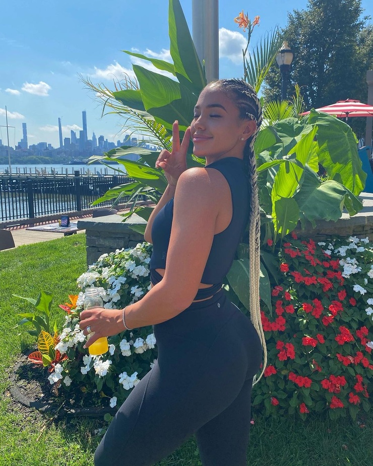 Picture of Giuliana Ava