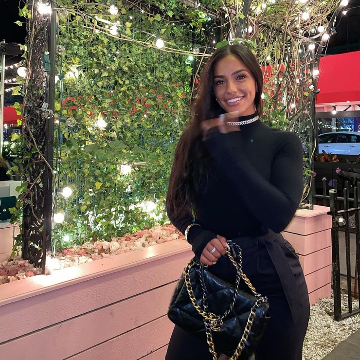 Picture of Giuliana Ava