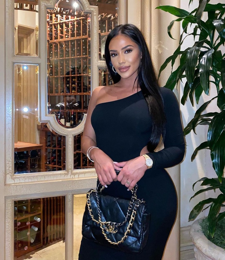 Picture of Giuliana Ava