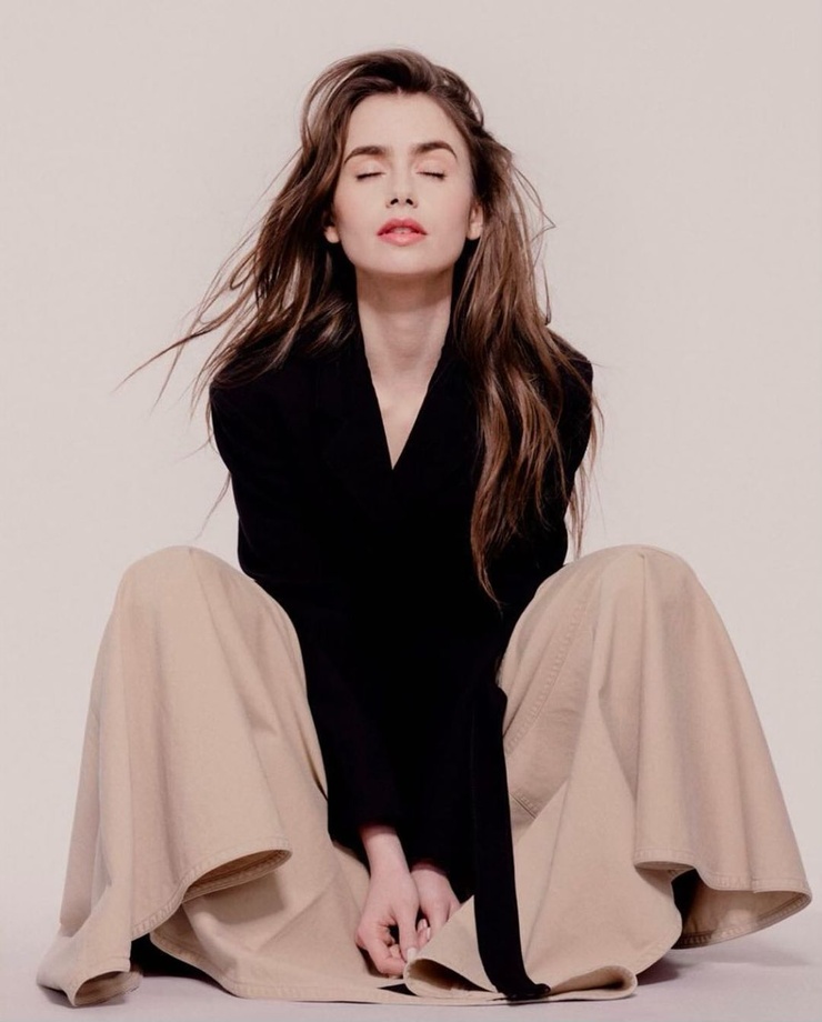 Lily Collins