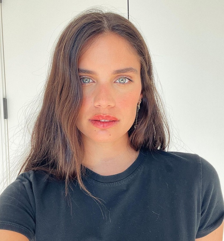 Sara Sampaio Sara Sampaio