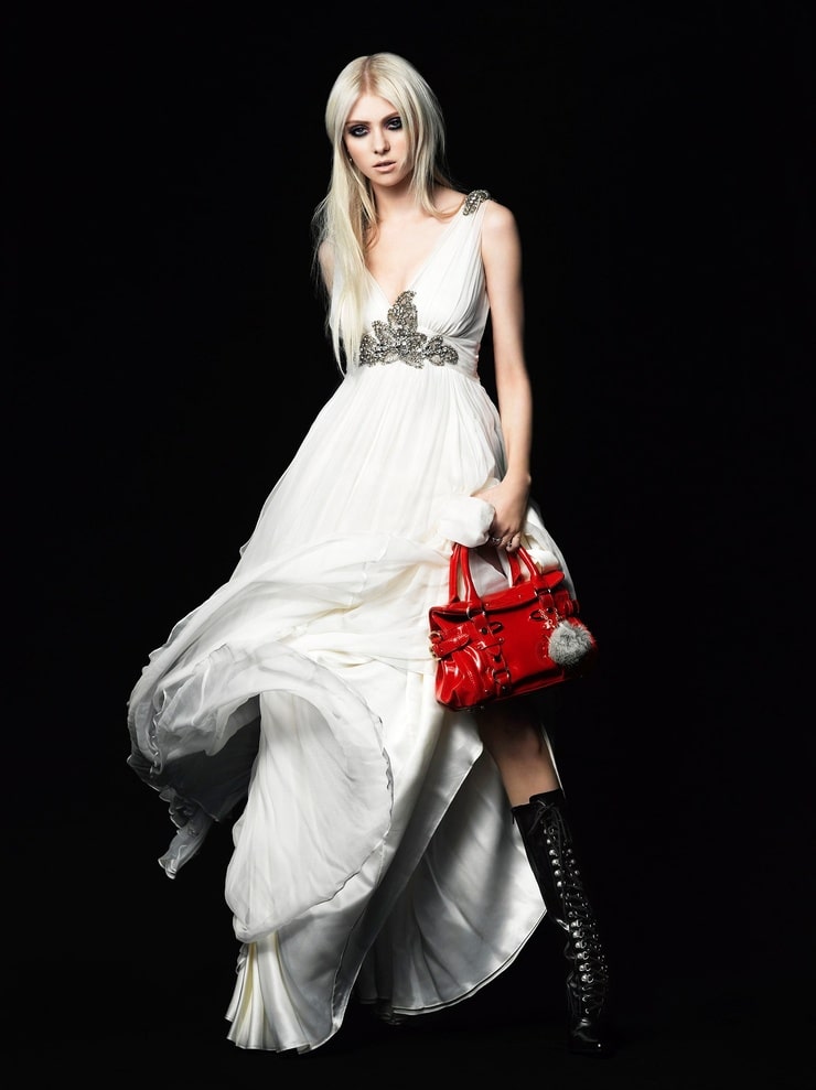 Taylor Momsen Taylor Momsen